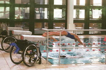 Schwimmtraining für Paralympics in Rio, Weißer Hof, Klosterneuburg, Sabine Weber-Treiber trainiert mit Thomas Rosenberger, 23. August 2016